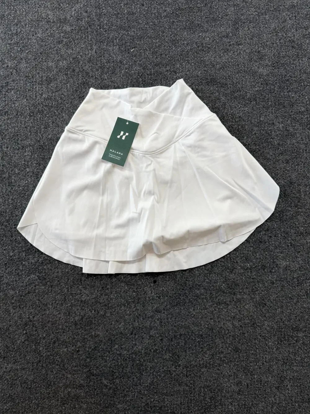 Halara Skort Womens XS White Athletic Built In Shorts Tennis Running Gym Stretch